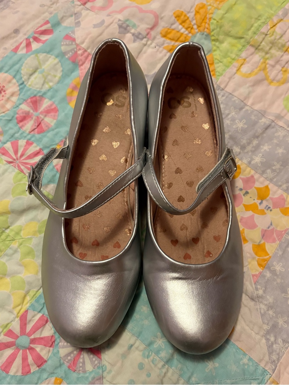 Kohl's Girls Metallic Silver Heart-Print Mary Jane Flats